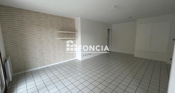 Location Appartement 3 pièces 70.12 m² - Grenoble 38000