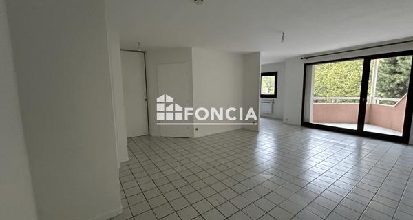 Location Appartement 3 pièces 70.12 m² - Grenoble 38000