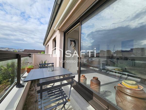 Appartement lumineux avec balcon orienté sud