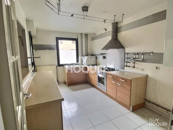 APPARTEMENT À LOUER DE 3 PIÈCES DE 83,00 M²