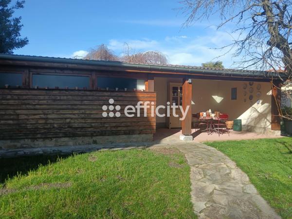 Maison 7 pièces - 203 m²