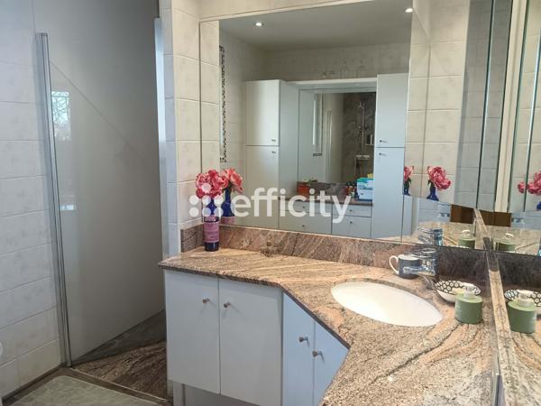 Maison 7 pièces - 203 m²