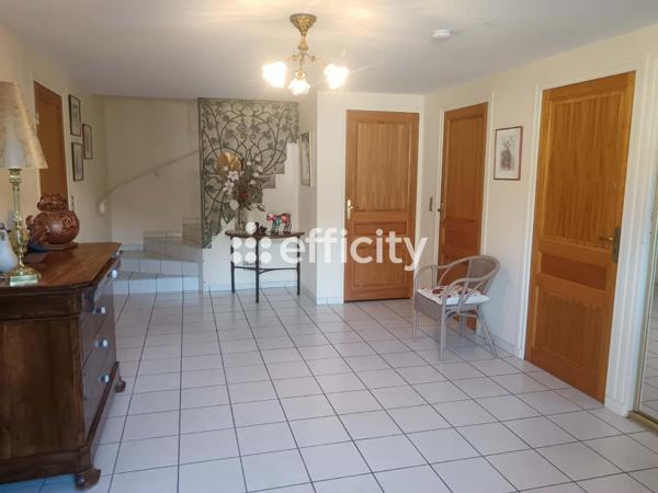 Maison 7 pièces - 203 m²