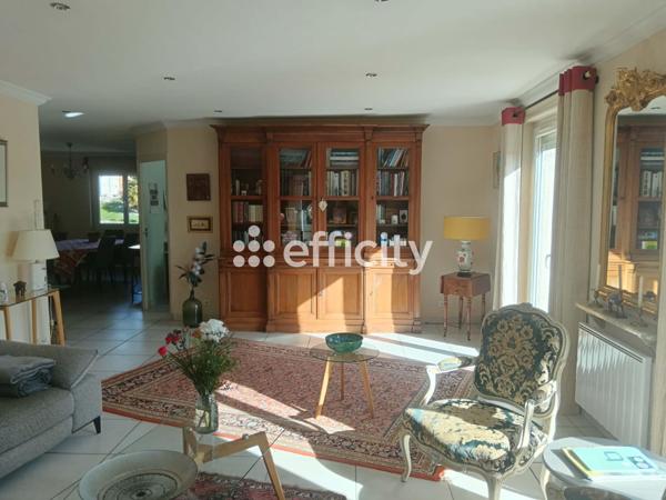 Maison 7 pièces - 203 m²