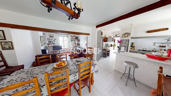 Charmante Maison à Vendre à Châteaudun