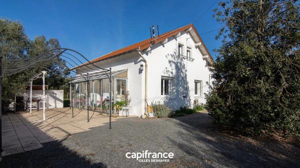 Montceaux 01090 - Maison + Dépendance Surface Utile Totale : 267,64 m²