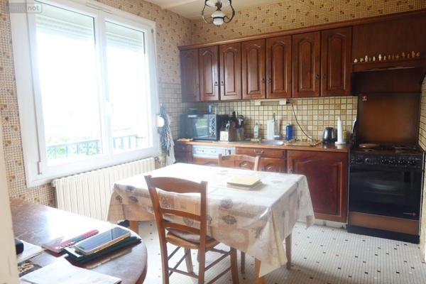 Maison à vendre à Landivisiau dans le Finistère (29400), ref : 4107