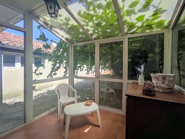 Bessèges (30160) Bessèges Appartements et local commercial 270 m² avec terrain