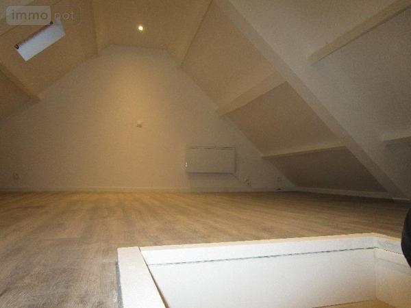 Maison de ville à louer à Caëstre dans le Nord (59190), ref : 12980/899