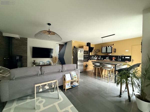 Maison à vendre à Gennes-Longuefuye en Mayenne (53200), ref : 100203501-53088