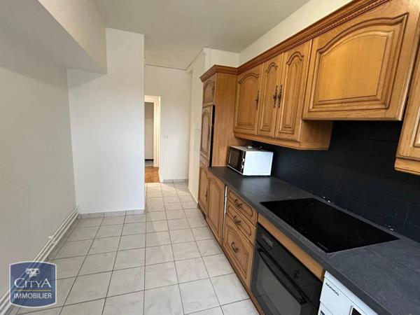 Appartement à louer 4 pièces 77.45m²