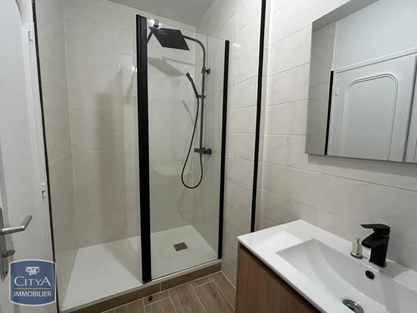 Appartement à louer 4 pièces 77.45m²