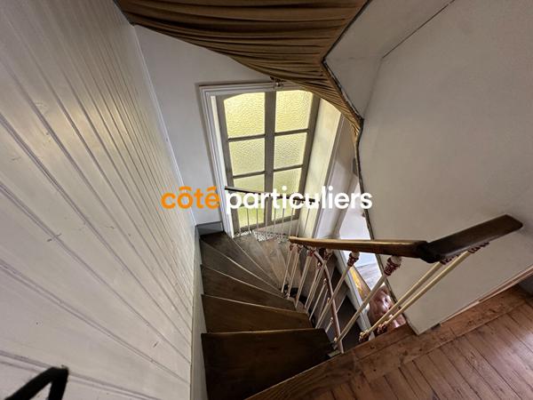 Vente Maison410 m² - 15 Pièces - MORTAGNE SUR SEVRE (85290)