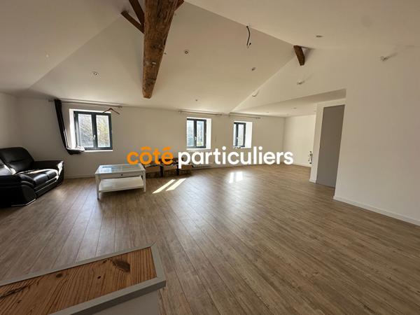 Vente Maison410 m² - 15 Pièces - MORTAGNE SUR SEVRE (85290)