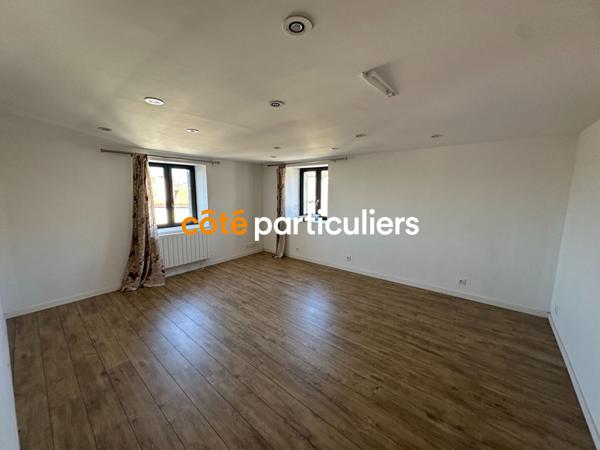 Vente Maison410 m² - 15 Pièces - MORTAGNE SUR SEVRE (85290)
