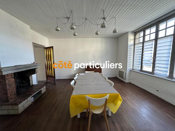 Vente Maison410 m² - 15 Pièces - MORTAGNE SUR SEVRE (85290)