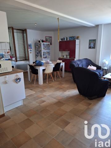 Location appartement 5 pièces 69 m² L'Isle-Jourdain