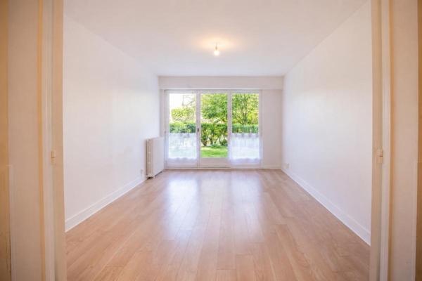 Nanterre-Ville - Appartement avec jardin, terrasse et potentiel T4