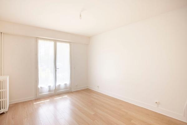 Nanterre-Ville - Appartement avec jardin, terrasse et potentiel T4