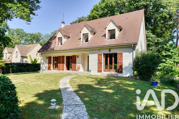 Maison à vendre 9 pièces 220 m² Bures-sur-Yvette