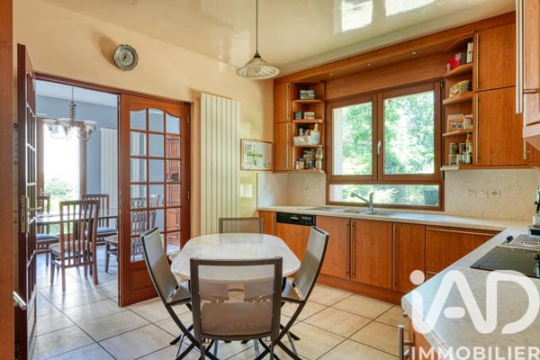 Maison à vendre 9 pièces 220 m² Bures-sur-Yvette