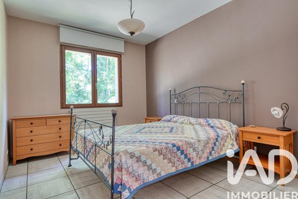 Maison à vendre 9 pièces 220 m² Bures-sur-Yvette