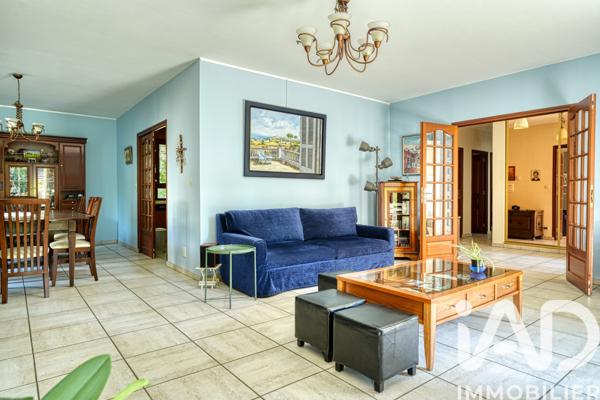 Maison à vendre 9 pièces 220 m² Bures-sur-Yvette