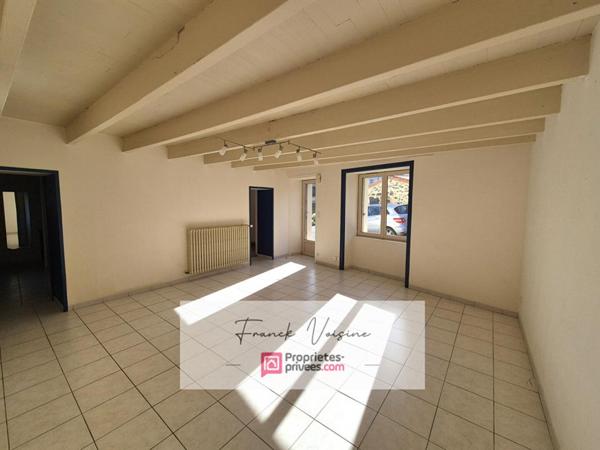 A VENDRE au Boupère, Maison de 111 m2 env avec 4  chambres sur un terrain de 750 m2 env