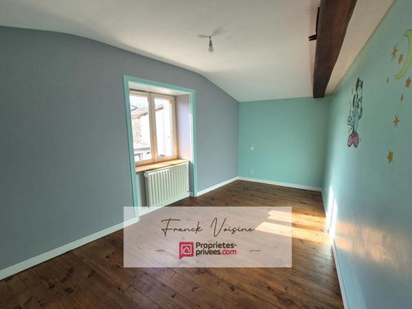 A VENDRE au Boupère, Maison de 111 m2 env avec 4  chambres sur un terrain de 750 m2 env