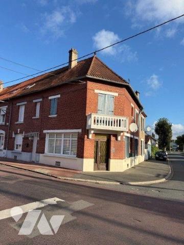 Maison à Vendre à Hesdin-la-Forêt (62140) en Pas-de-Calais (62)

Cette maison dispose d'une s...