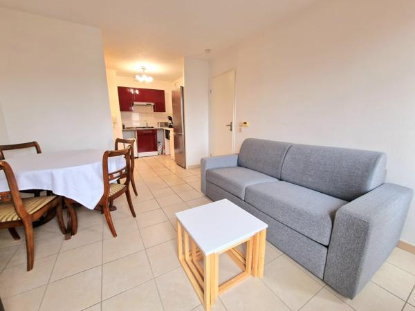 Appartement
         2 pièces
        - 39 m² 168 000 € *