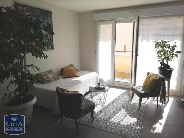 Appartement à louer 2 pièces 47.33m² Le Mans (72000)