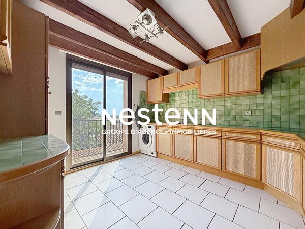 Appartement T2  duplex à louer au 3ème étage en centre-ville de Perpignan