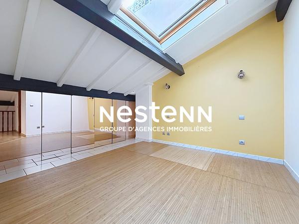 Appartement T2  duplex à louer au 3ème étage en centre-ville de Perpignan