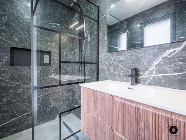 Maison contemporaine à Saint Barthelemy D Anjou, parc de Pignerolles de 6 pièces