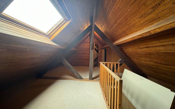 Appartement à vendre    4 pièces • 136 m2 Valenciennes