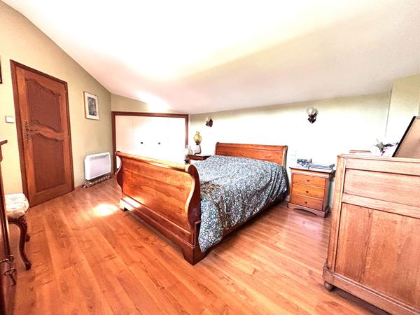 47300 VILLENEUVE SUR LOT Magnifique Maison d'architecte avec piscine à Villeneuve-sur-Lot