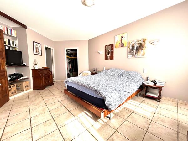 47300 VILLENEUVE SUR LOT Magnifique Maison d'architecte avec piscine à Villeneuve-sur-Lot