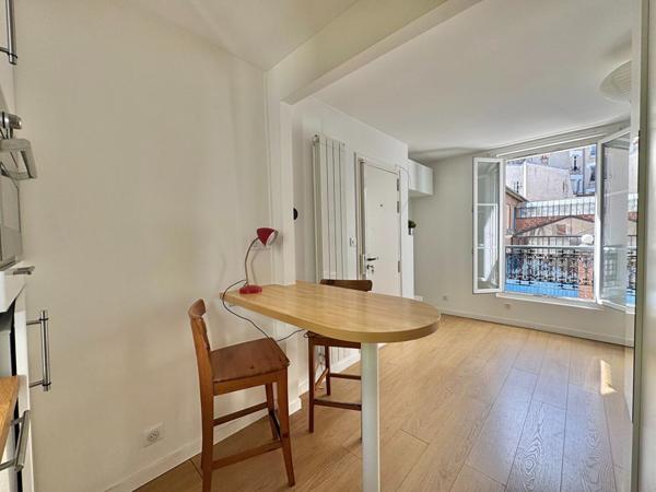 Appartement Paris 1 pièce(s) 16 m2