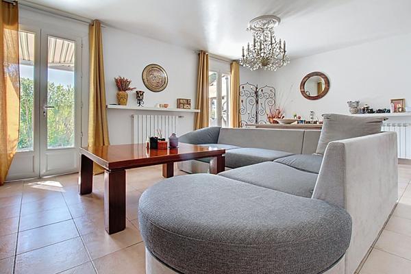 A VENDRE EN EXCLUSIVITE ! Maison Vidauban 4 pièces 97 m² Terrain 1515 m² - Garage
