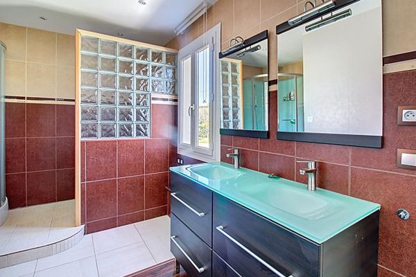 A VENDRE EN EXCLUSIVITE ! Maison Vidauban 4 pièces 97 m² Terrain 1515 m² - Garage