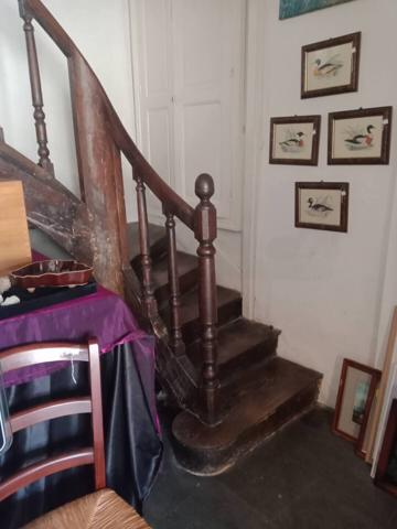 Joli magasin avec habitation au dessus