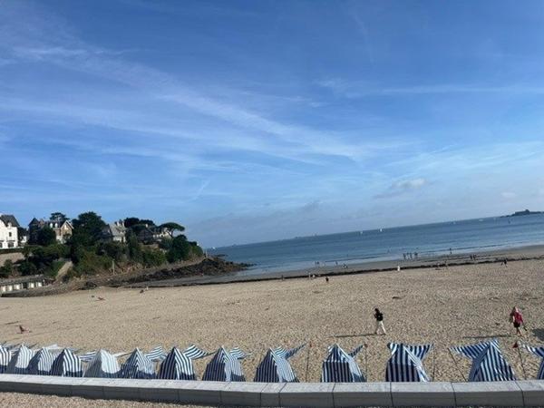 RARE : FACE À LA MER, ACCÈS DIRECT À LA PLAGE