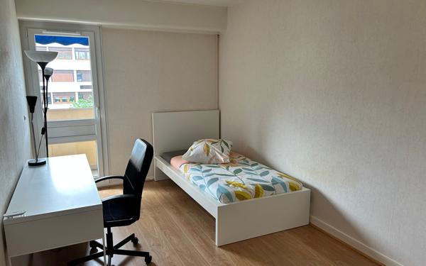 Appartement à louer    1 pièce •  Pessac