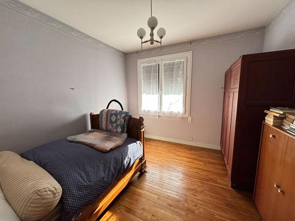 Pavillon des années 60 à SAINT MARTIN  L'ARS