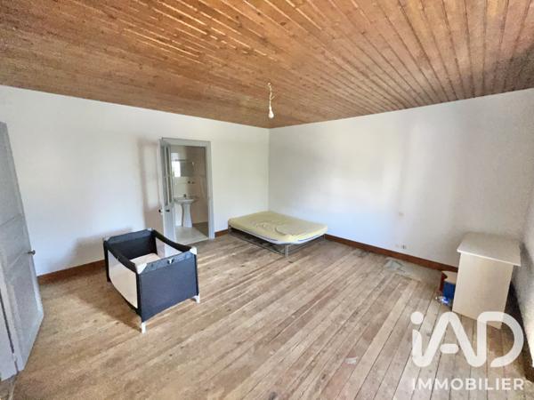 Maison à vendre 5 pièces 148 m² Charroux