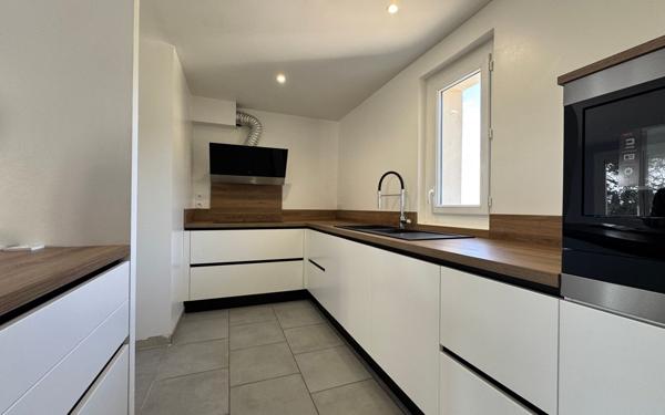 Maison à vendre    3 pièces •  Carpentras