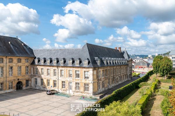 Appartement avec vue sur l’hôtel Dieu, terrasse et garage fermé