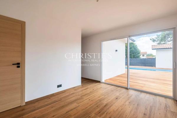 Belle maison contemporaine au cœur de Sadirac