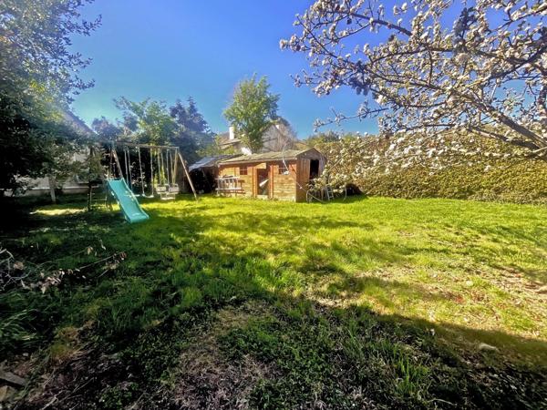 À vendre - Maison individuelle, 6 pièces située à Rosny-sur-Seine (78710)